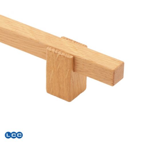TIRADORES PARA MUEBLES UDD-ROBLE Lacado
