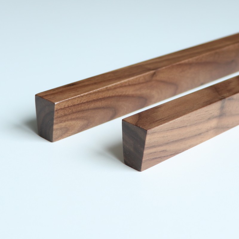 ÚCHYTKY NÁBYTKU KLÍN Ořech